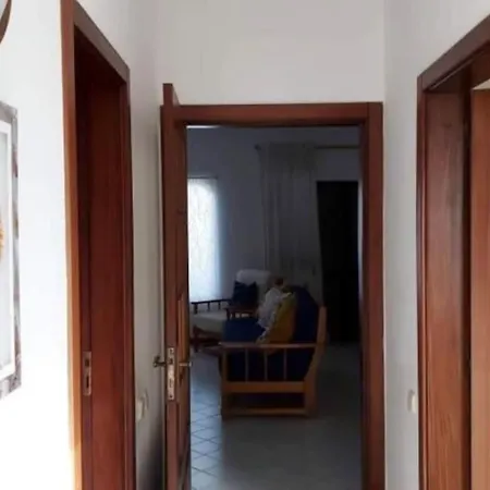Apartment Areias - Oura & Bbq & The Oura Strip